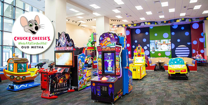 Play at Chuckecheese with your kids