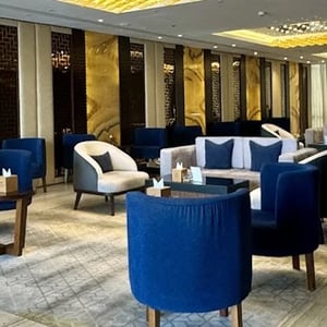 بوفيه فطور متنوع وغني يشمل أطيب المأكولات الشرقية والغربية مع محطة طهي مباشر للأومليت بالإضافة إلى العصائر والشاي والقهوة في نافيتي ورويك الدمام مقابل 49 ر. س. فقط!