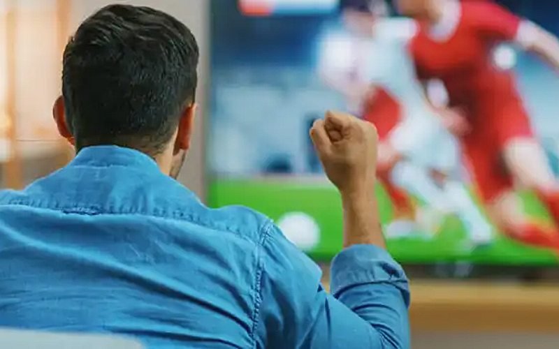 يسري العرض يومياً