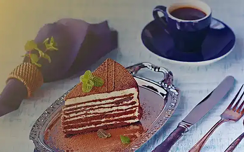 يسري العرض يومياً