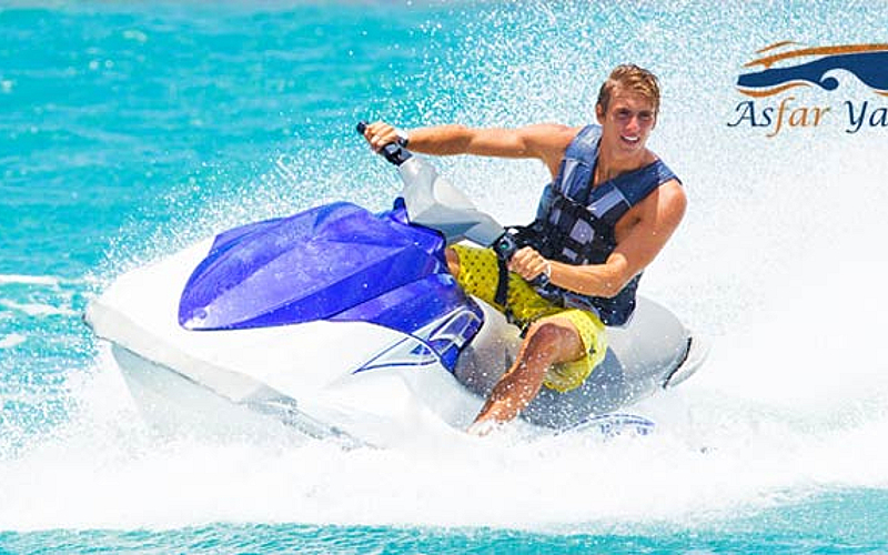 Up to 120 minutes of Jet Ski at Jumeirah