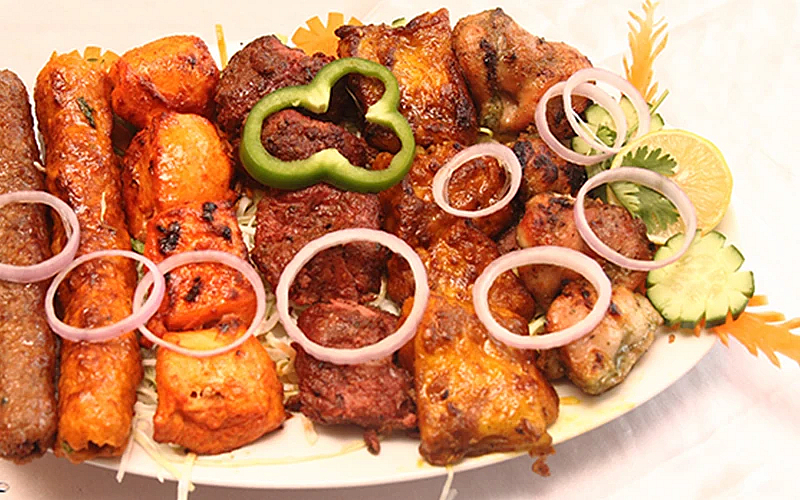 Indian/Pakistani Iftar Buffet at Chicken Tikka Inn For AED 59 Only