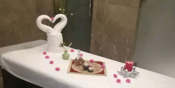 خصم يصل الى 38 على حمام مغربي أو مساج للرجال من القمة الخماسية سبا كوبون