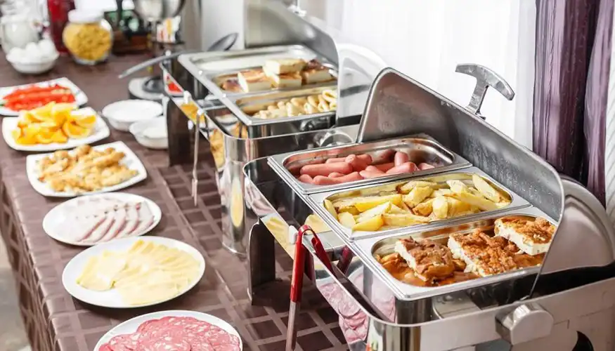 Breakfast Buffet at Three Points Al Salama for SAR 22 only! | Cobone Offers