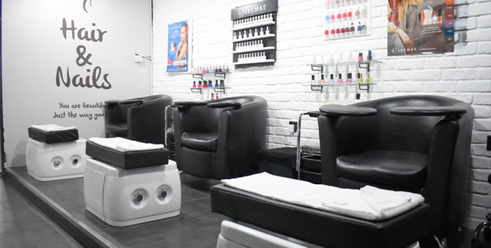 Classic or Gelish + Foot spa