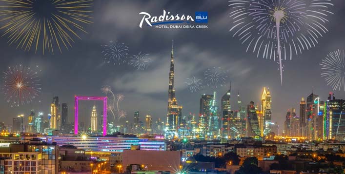 Burj Khalifa fireworks, dinner, live music