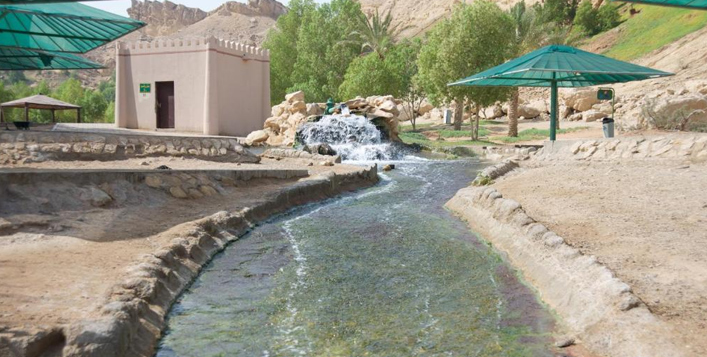 1 or 2 nights stay with Al Ain Zoo tickets