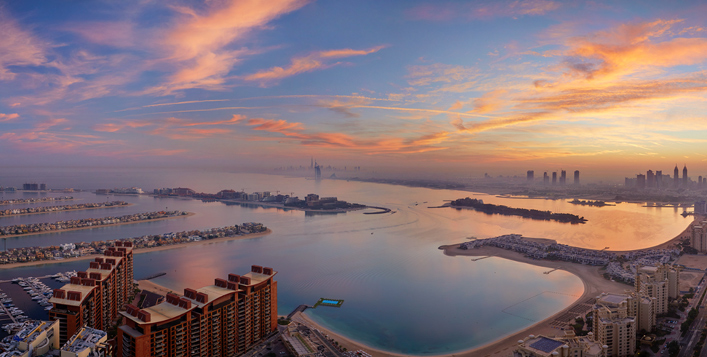 360-Degree views of Dubai, at 240 meters high