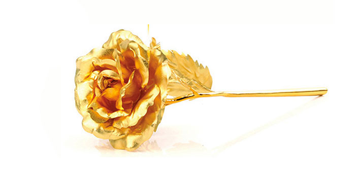 Surprise your loved one with a Golden Rose 