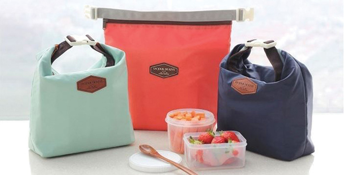 Carry your lunch in a stylish thermal bag 